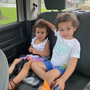 Meet your Posher, Rona